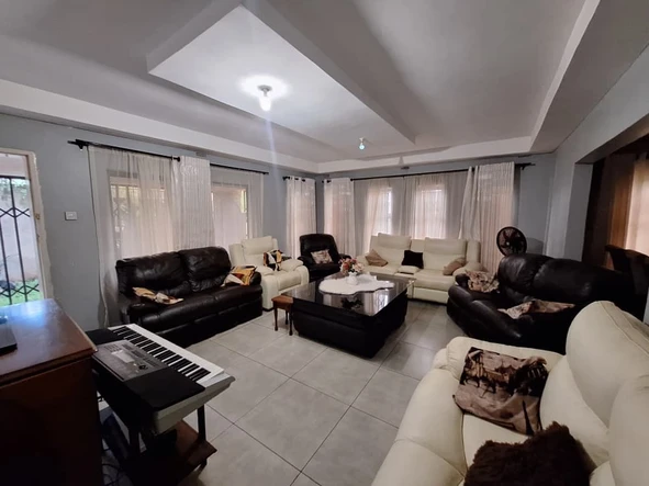 5 Bedroom House