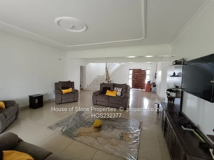 5 Bedroomed House In Pomona For Sale