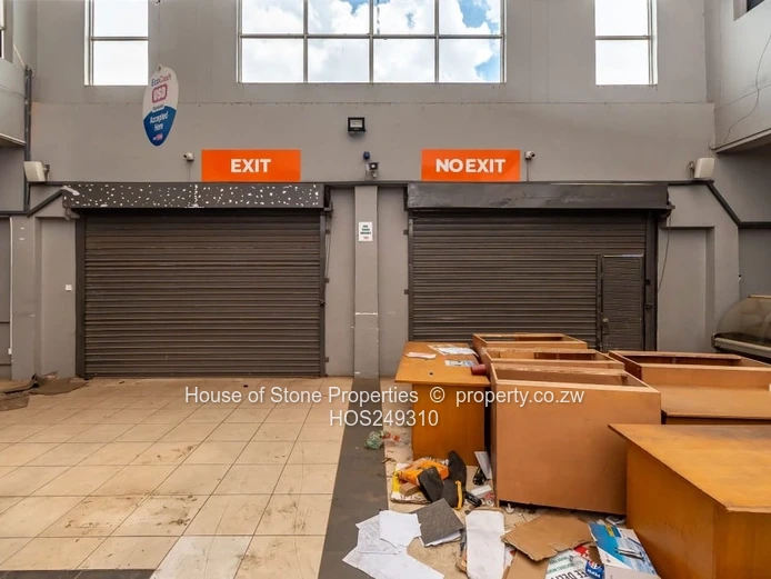 ??Eastlea Commercial Building For Sale