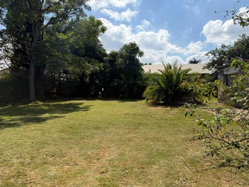 Stands & Residential Land