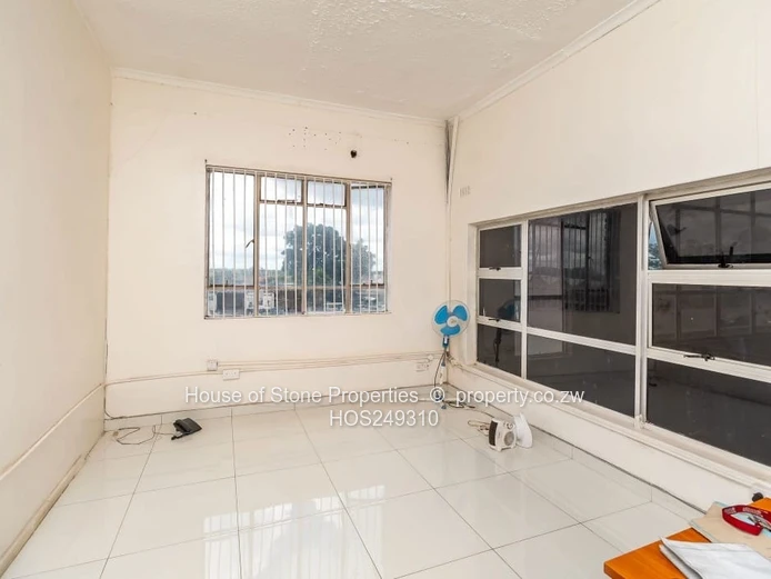??Eastlea Commercial Building For Sale