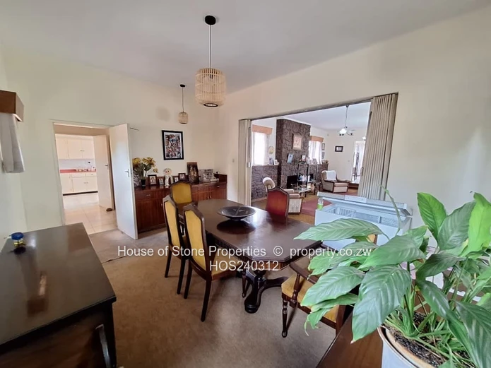 Cold Comfort 5-bedroom double-storey house (Sole Mandate)