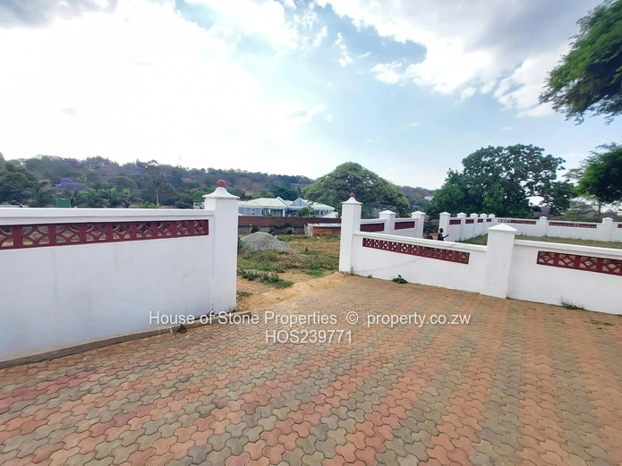 Helensvale Cluster Development for sale Borrowdale Brooke Drive