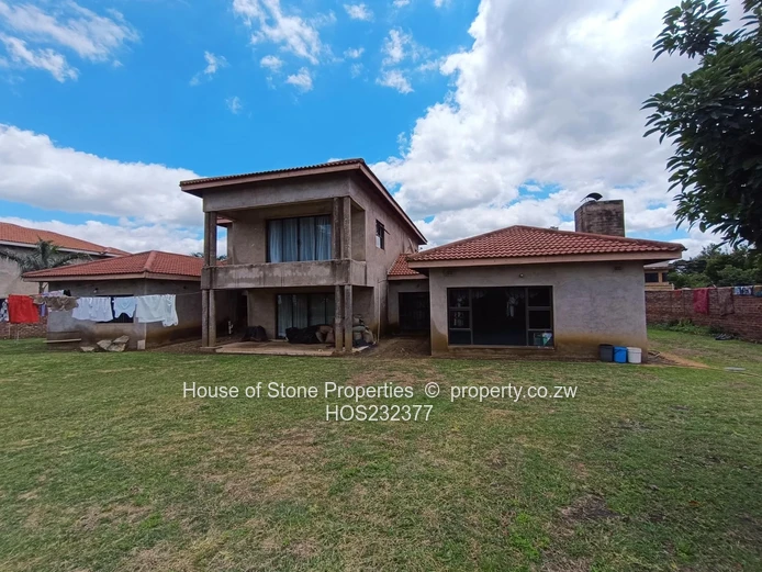 5 Bedroomed House In Pomona For Sale