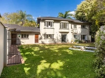 5 Bedroom House