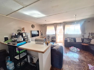 2 Bedroom Garden Flat