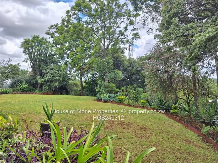 Cold Comfort 5-bedroom double-storey house (Sole Mandate)