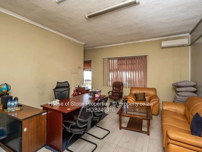 ??Eastlea Commercial Building For Sale
