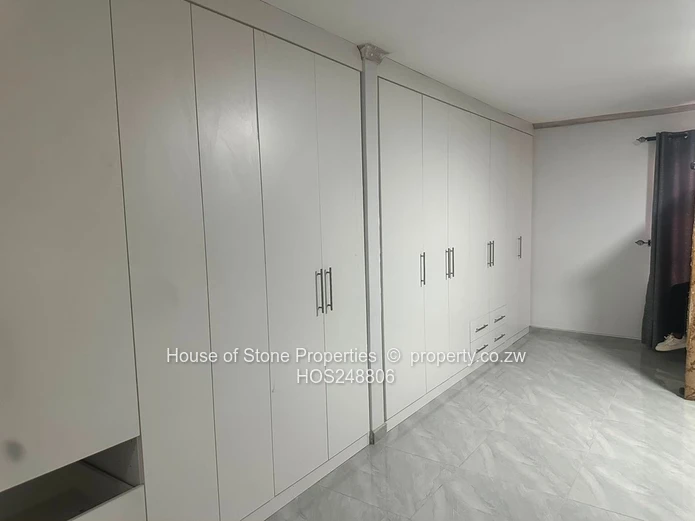 Spacious 5-Bedroom Family Home to Rent in Mt Pleasant Heights