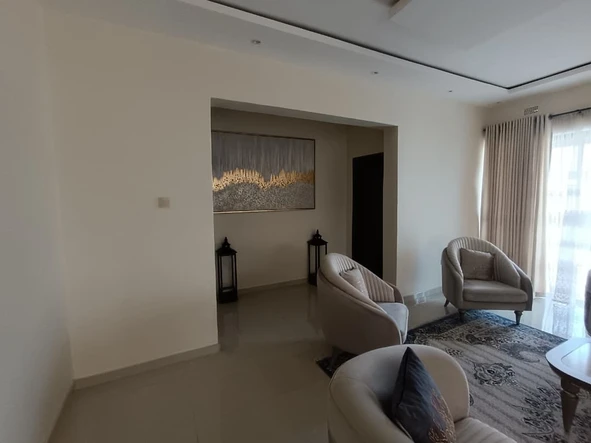 5 Bedroom Flat & Apartment